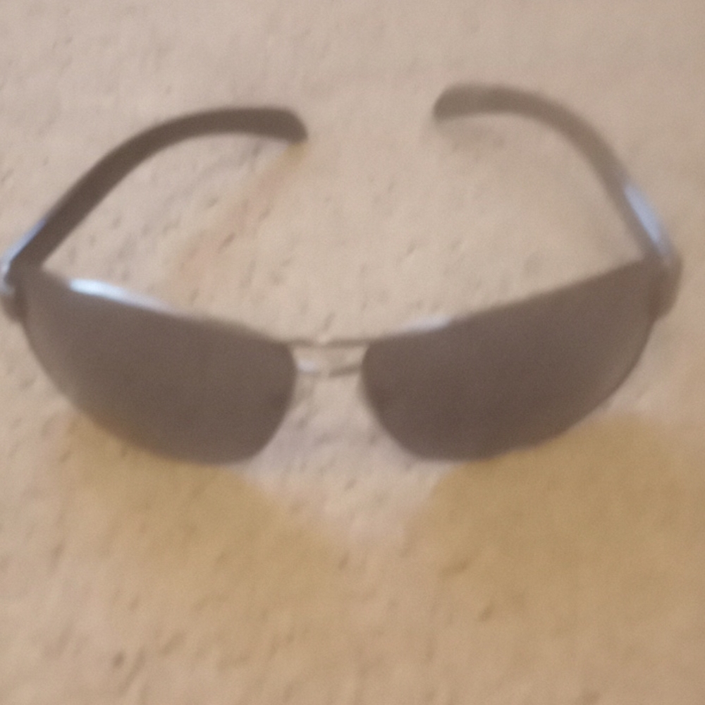 Men's Prada sunglasses must sell asap - Picture 2 of 3
